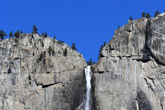 Canvas Yosemite Falls